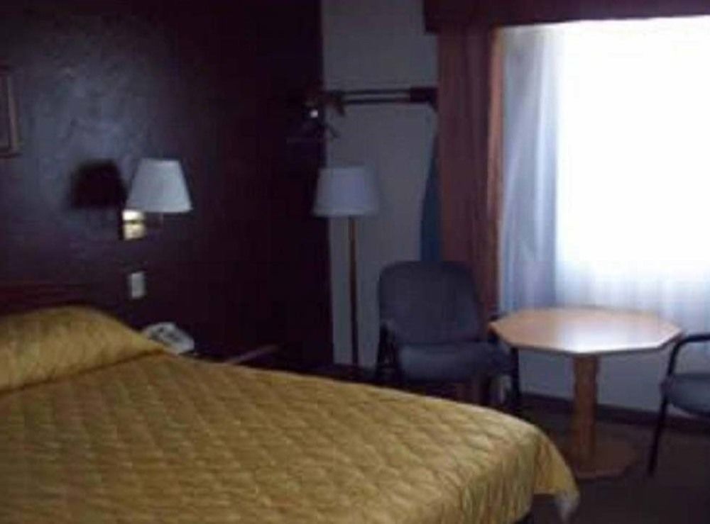 Lyons Inn Extérieur photo